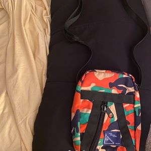 Peters Mountian Work cross body bag